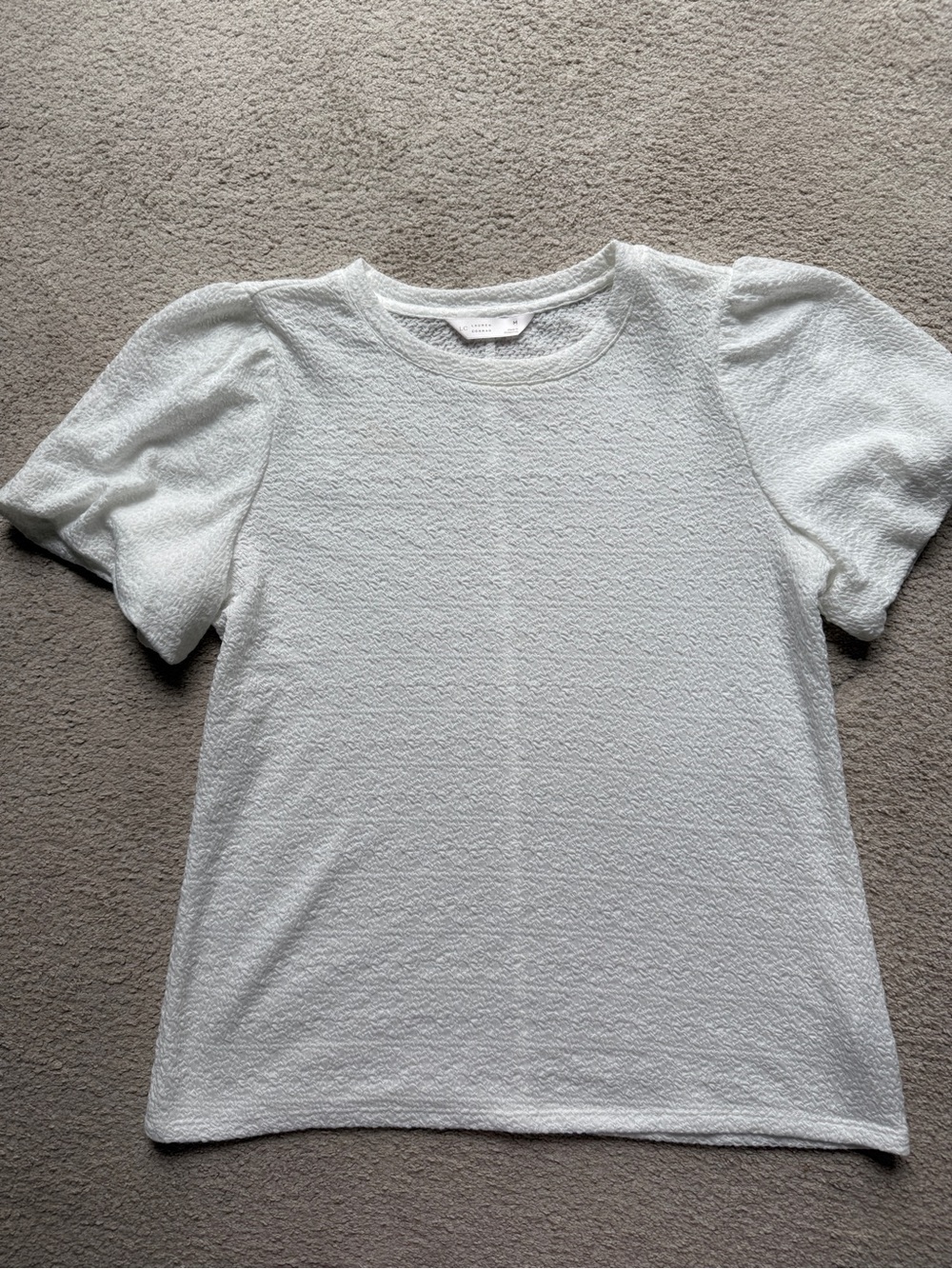 LC Lauren Conrad Off White Short Puff Sleeve Textured Tee Shirt Blouse Top Sz M